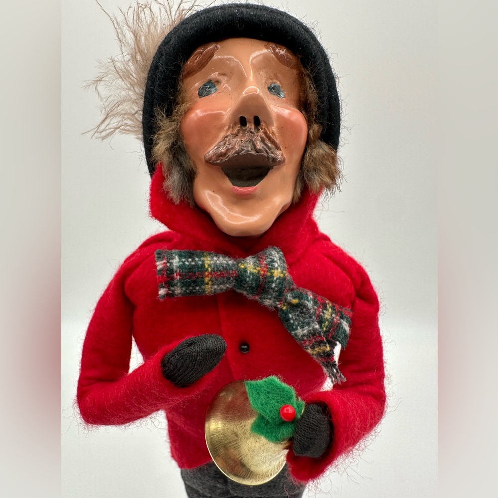 Byers Choice Christmas Caroler Man Holding Bell 1991 RARE/ VINTAGE Collectibles - Picture 2 of 7
